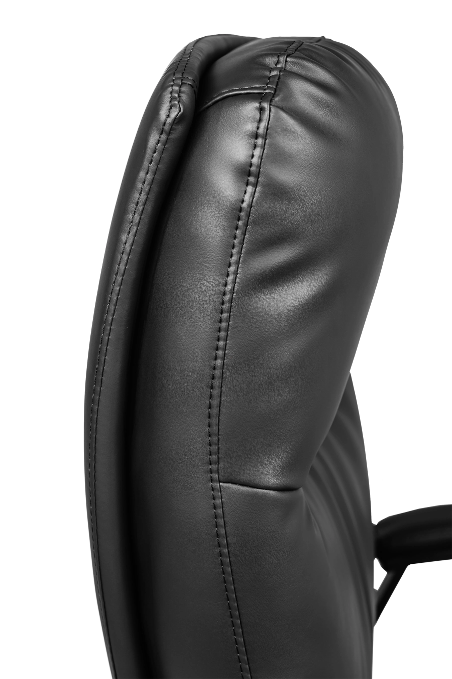 Braga: CUSTÓ Braga impresionează prin șezutul și spătarul din piele artificială ușor de curățat, oferind un aspect sofisticat fără efort de întreținere. Brațele fixe stabilizează antebrațele, prevenind suprasolicitarea umerilor. Mecanismul de înclinare permite scurte momente de relaxare între sarcini. Baza cu roți din poliuretan asigură deplasare lină, protejând pardoselile. Dimensiunile generoase și spătarul înalt oferă suport complet pe durata zilei. Ideal pentru manageri care caută eleganță clasică la un preț accesibil.