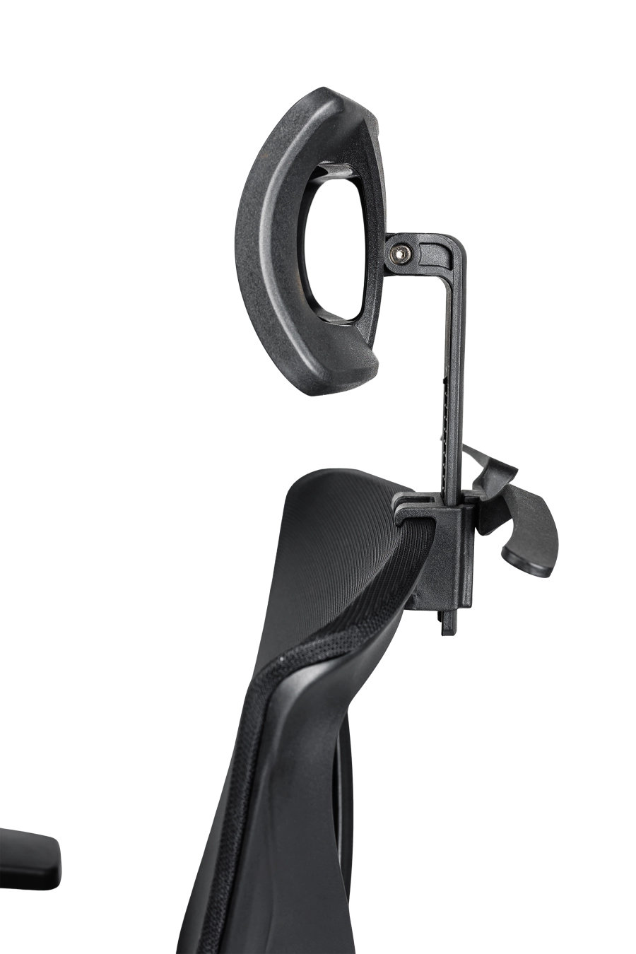 Dublin: CUSTÓ Dublin este scaunul complet echipat pentru multitasking: șezut textil comod, spătar din plasă acrilică ventilată și suport pentru picioare retractabil. Tetiera 2D și suportul lombar 2D se reglează independent, adaptându-se stilului tău de lucru. Brațele ajustabile pe înălțime facilitează trecerea de la tastare la prezentări. Un umeraș integrat păstrează sacoul impecabil, eliminând aglomerația de pe spătar. Roțile din poliuretan rulează lin, iar finisajul negru se integrează perfect în birouri moderne.