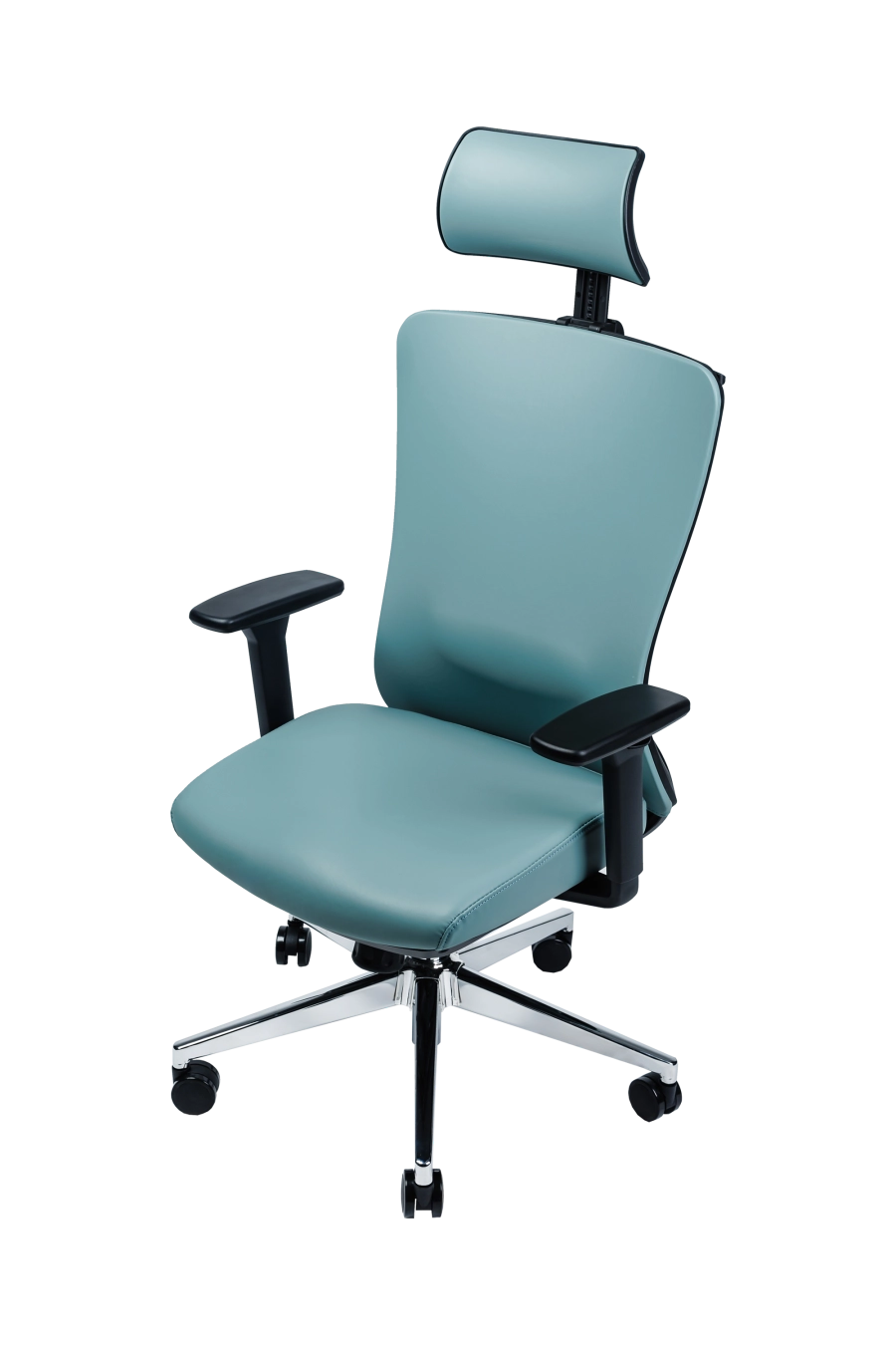 Lisabona: Pentru un plus de rafinament, CUSTÓ Lisabona îmbracă șezutul și spătarul în piele artificială siliconată de culoare turcoaz, ușor de întreținut și plăcută vizual. Suportul lombar reglabil și tetiera 2D aliniază coloana și zona cervicală, reducând tensiunea acumulată de-a lungul zilei. Șezutul glisant și mecanismul sincron asigură distribuirea uniformă a presiunii. Cotierele 3D oferă flexibilitate totală, susținând antebrațele la înălțimea optimă. Roțile din poliuretan se mișcă silențios, fără urme, pe orice pardoseală. Un scaun statement pentru spații moderne care cer ergonomie și personalitate.