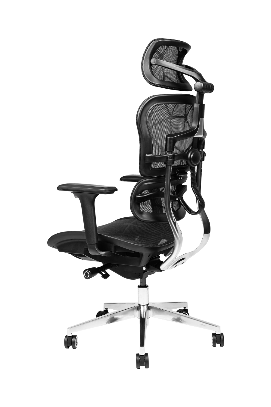 Torino: CUSTÓ Torino aduce ergonomie completă: spătar și șezut din plasă elastomerică pentru răcire constantă, spătar reglabil pe înălțime și șezut glisant pentru adâncime personalizată. Suportul lombar ajustabil reduce presiunea de pe coloană, iar tetiera 3D elimină tensiunea din zona cervicală. Cotierele 3D se adaptează tastării, prezentărilor și momentelor de relaxare. Mecanismul sincron urmărește mișcările naturale ale corpului, menținând postura corectă. Roțile din poliuretan alunecă silențios, protejând pardoseala. Finisajul negru sobru se potrivește oricărui decor corporativ.