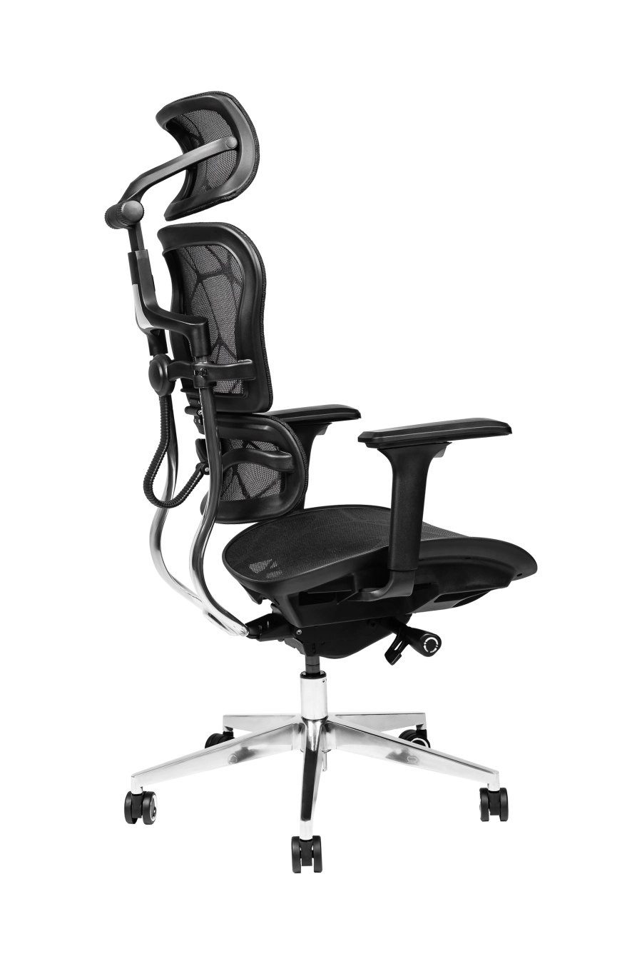 Torino: CUSTÓ Torino aduce ergonomie completă: spătar și șezut din plasă elastomerică pentru răcire constantă, spătar reglabil pe înălțime și șezut glisant pentru adâncime personalizată. Suportul lombar ajustabil reduce presiunea de pe coloană, iar tetiera 3D elimină tensiunea din zona cervicală. Cotierele 3D se adaptează tastării, prezentărilor și momentelor de relaxare. Mecanismul sincron urmărește mișcările naturale ale corpului, menținând postura corectă. Roțile din poliuretan alunecă silențios, protejând pardoseala. Finisajul negru sobru se potrivește oricărui decor corporativ.