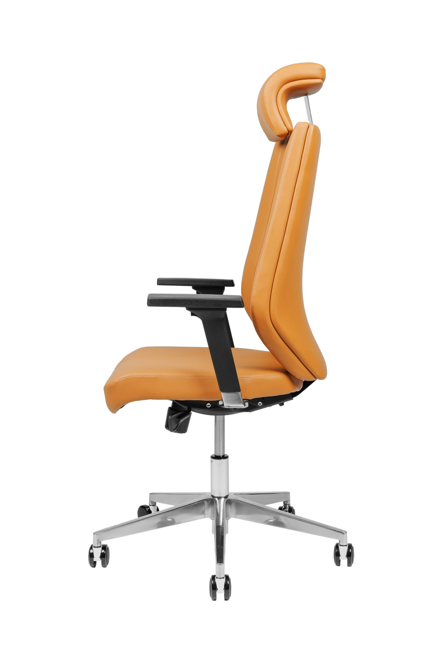 Barcelona: CUSTÓ Barcelona combină suplețea pielii artificiale de calitate premium cu avantajul cotierelor 3D, care se reglează rapid pe înălțime, adâncime și rotație pentru o postură relaxată la tastatură. Șezutul ergonomic este capitonat cu spumă de înaltă densitate, iar spătarul urmează linia spatelui, tetiera fixă susținând coloana cervicală în pauzele scurte. Mecanismul de balansare îți permite să alternezi între lucru intens și destindere. Accentele oranj energizează spațiul de lucru și adaugă personalitate fără a distrage atenția.