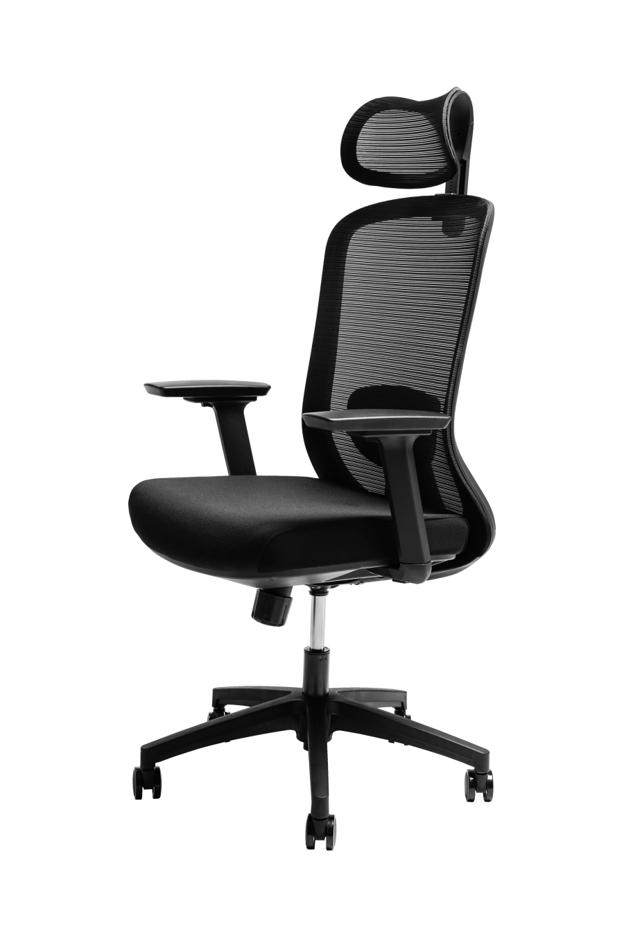 Bergamo: CUSTÓ Bergamo îmbină performanța ergonomicii cu designul modern: șezutul tapițat din stofă oferă confort constant, iar spătarul din plasă elastomerică asigură o ventilație optimă pe durata întregii zile de lucru. Suportul lombar reglabil 3D permite ajustarea pe înălțime, adâncime și adâncire, adaptându-se perfect curburii naturale a spatelui și reducând tensiunea în zona inferioară. Tetiera reglabilă pe înălțime oferă susținere suplimentară pentru cap și gât, iar cotierele reglabile 3D permit ajustarea în înălțime, adâncire și lățime, asigurând o poziție naturală a brațelor în orice activitate. Mecanismul sincron cu blocare într-o poziție și baza stelată din plastic dur, echipată cu roți din poliuretan, garantează stabilitate și mobilitate lină pe diferite tipuri de suprafețe. Designul all-black conferă o notă sobru-executivă, potrivită pentru spații profesionale unde confortul și profesionalismul sunt esențiale.